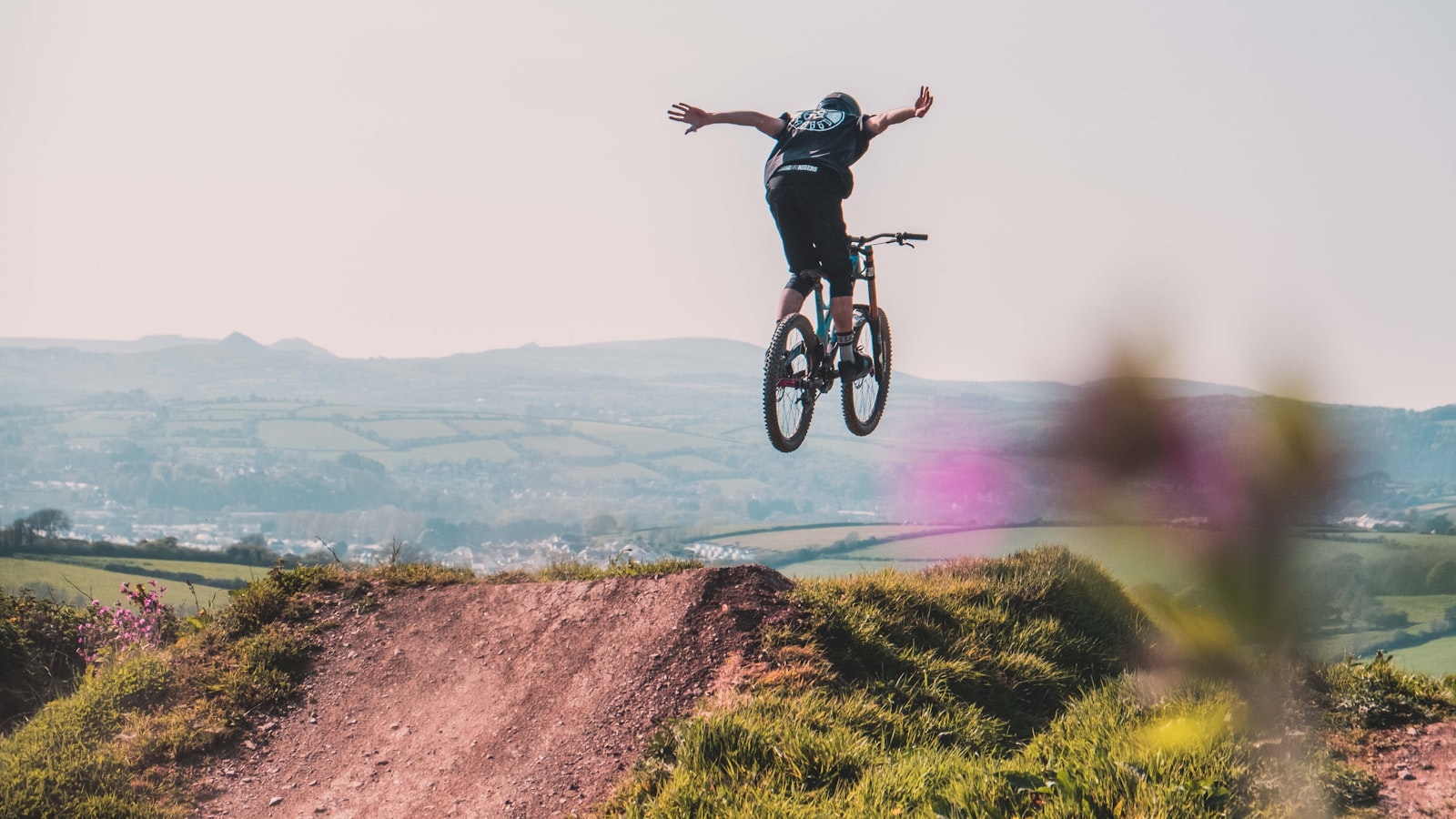 Cyclist doing bodyweight strength work